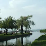 Ferienhaus Hibiscus Nyaralo Balatonfenyves
